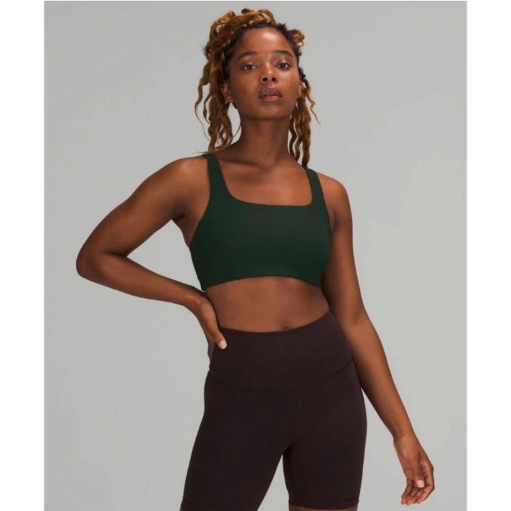 nwot Lululemon ribbed train bra Rainforest 4